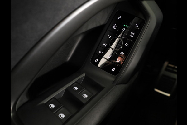 Audi Q5 2.0 TFSI e-hybrid quattro S edition 299pk | Panoramadak | Tech Pro pakket | Trekhaak | Matrix led | 20 inch Audi Sport velgen