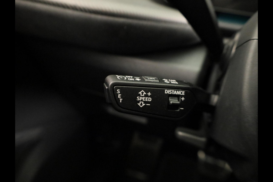 Audi Q5 2.0 TFSI e-hybrid quattro S edition 299pk | Panoramadak | Tech Pro pakket | Trekhaak | Matrix led | 20 inch Audi Sport velgen