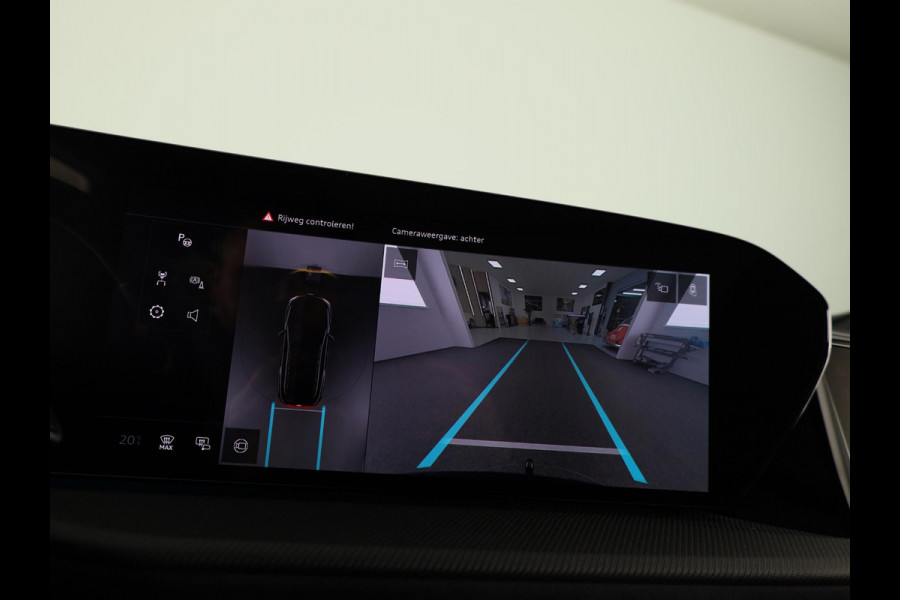 Audi Q5 2.0 TFSI e-hybrid quattro S edition 299pk | Panoramadak | Tech Pro pakket | Trekhaak | Matrix led | 20 inch Audi Sport velgen