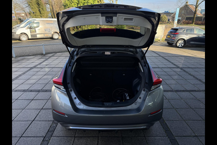 Nissan Leaf Aut. e+ N-Connecta 62 kWh | SoH 96% | Navi | 360 Camera | Stoel Verwarming |