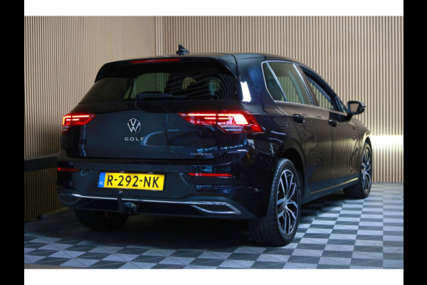 Volkswagen Golf 1.4 eHybrid Style PANO CARPLAY ACC CAMERA SFEER "22