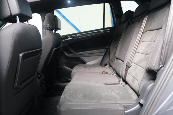 Volkswagen Tiguan Allspace 1.5 TSI Highline Business R-Line Automaat - N.A.P. Schuif/Panodak, Carplay, Camera, PDC, Navi.