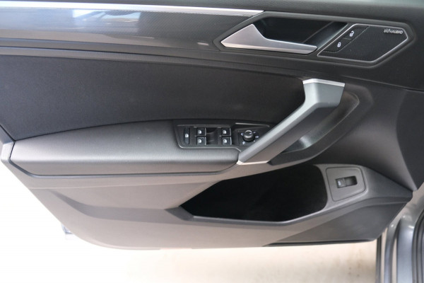 Volkswagen Tiguan Allspace 1.5 TSI Highline Business R-Line Automaat - N.A.P. Schuif/Panodak, Carplay, Camera, PDC, Navi.