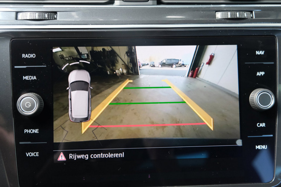 Volkswagen Tiguan Allspace 1.5 TSI Highline Business R-Line Automaat - N.A.P. Schuif/Panodak, Carplay, Camera, PDC, Navi.