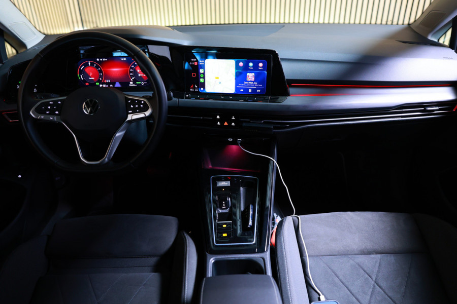 Volkswagen Golf 1.4 eHybrid Style PANO CARPLAY ACC CAMERA SFEER "22