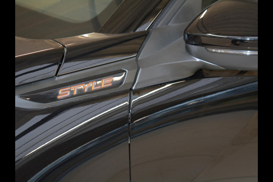 Peugeot 2008 1.2 Hybrid 145 Style Navigatie | Automaat