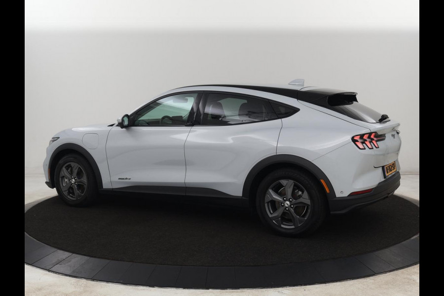Ford Mustang Mach-E RWD 75kWh | SOH 92% | Leder | 360 Camera | Stoelverwarming | Adaptive cruise | B&O Sound | Stuurverwarming | Carplay | Navigatie | Park Assist | Full LED