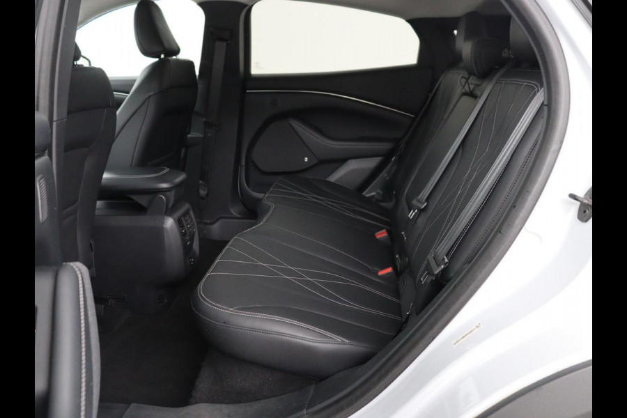 Ford Mustang Mach-E RWD 75kWh | SOH 92% | Leder | 360 Camera | Stoelverwarming | Adaptive cruise | B&O Sound | Stuurverwarming | Carplay | Navigatie | Park Assist | Full LED