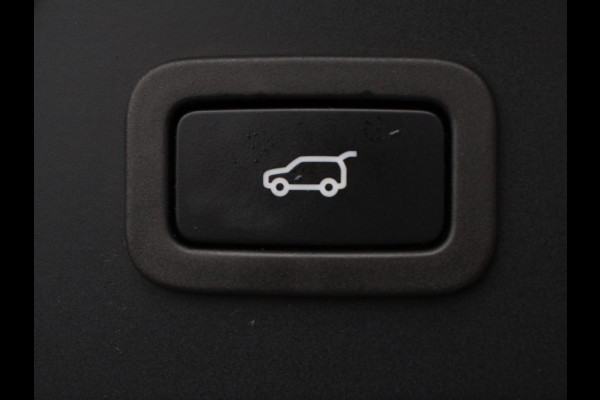 Land Rover Range Rover Velar 2.0 P400e | Navigatie | Apple Carplay/Android Auto | Camera | Parkeersensoren | Elektrische achterklep | Stoelverwarming | Virtual Cockpit | Climate Control | 20"Lichtmetalen velgen | Getinte ramen