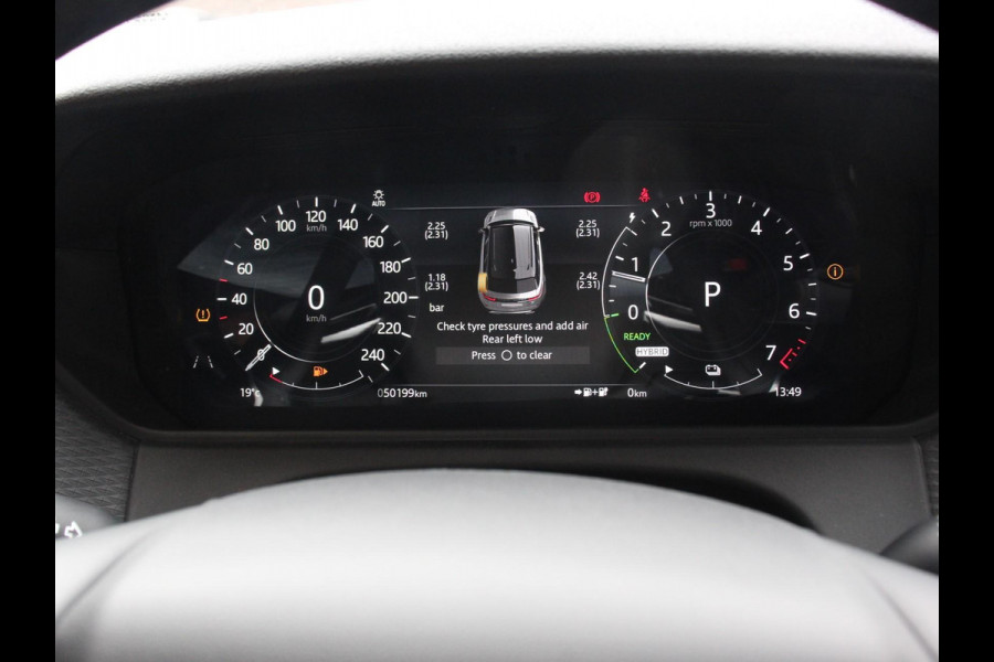 Land Rover Range Rover Velar 2.0 P400e | Navigatie | Apple Carplay/Android Auto | Camera | Parkeersensoren | Elektrische achterklep | Stoelverwarming | Virtual Cockpit | Climate Control | 20"Lichtmetalen velgen | Getinte ramen