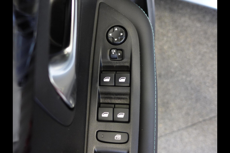 Peugeot 208 1.2 PureTech 100pk Automaat Allure Pack | Navigatie | Navigatie | Apple Carplay/Android Auto | Camera | Parkeersensor achter | Cruise Control | Virtual Cockpit | Climate Control | Getinte ramen