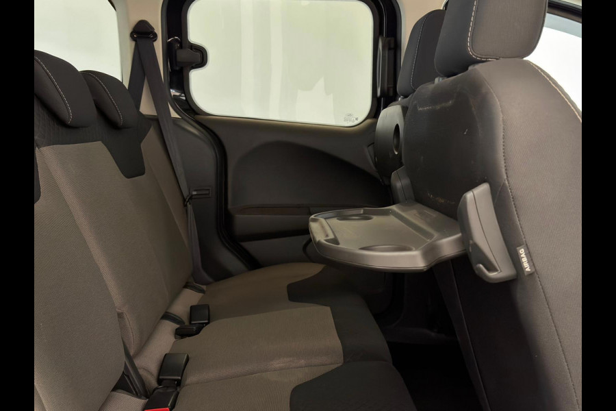 Ford Tourneo Courier 1.0 Titanium / Navi / Camera / Clima