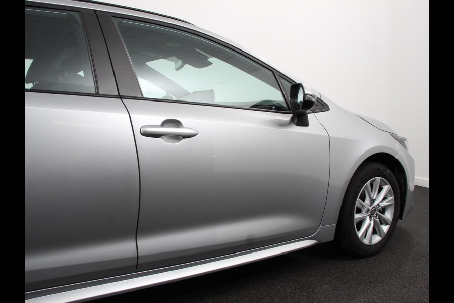 Toyota Corolla Touring Sports Automaat Hybrid 140 Active | Navigatie | Apple Carplay/Android Auto | Climate Control | Cruise Control Adaptive | 17"Lichtmetalen velgen | Camera