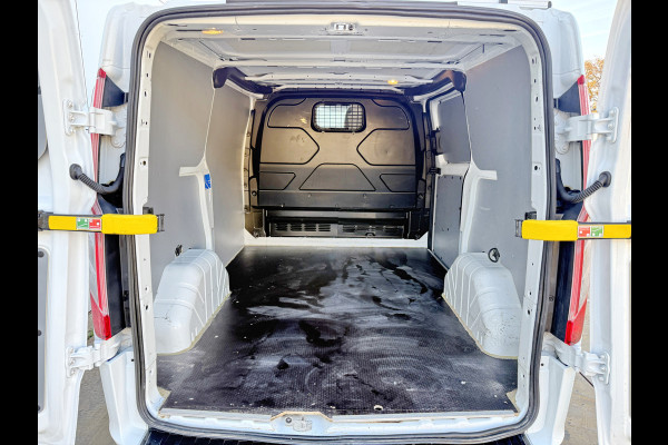 Ford Transit Custom 300 2.0 TDCI 130PK Automaat L1H1 LED Airco Cruise Control Stoelverwarming Parkeersensoren voor achter