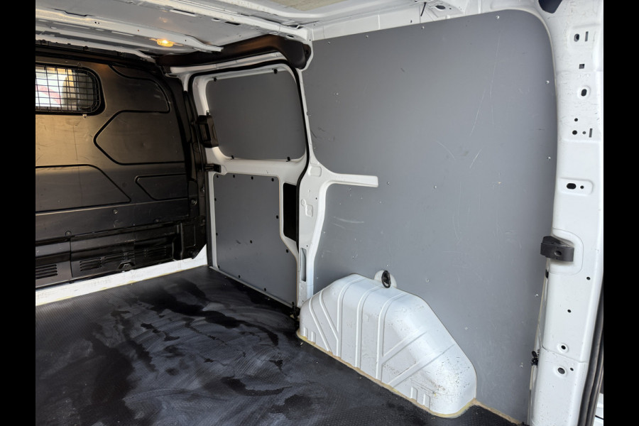 Ford Transit Custom 300 2.0 TDCI 130PK Automaat L1H1 LED Airco Cruise Control Stoelverwarming Parkeersensoren voor achter