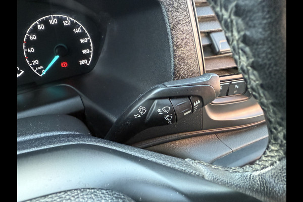 Ford Transit Custom 300 2.0 TDCI 130PK Automaat L1H1 LED Airco Cruise Control Stoelverwarming Parkeersensoren voor achter