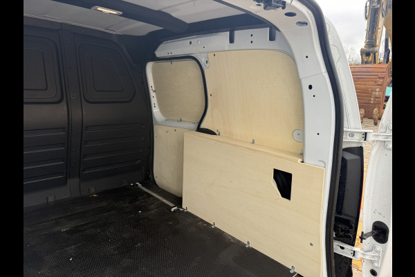 Renault Kangoo Grand Comfort 1.3 TCe 100PK **Benzine** L1 LED Airco Cruise Control Parkeersensoren