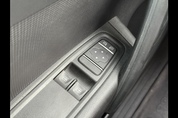 Renault Kangoo Grand Comfort 1.3 TCe 100PK **Benzine** L1 LED Airco Cruise Control Parkeersensoren