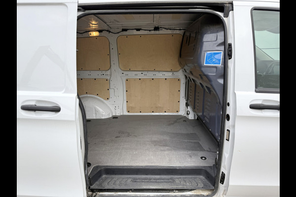 Mercedes-Benz Vito 116 1.9 CDI Automaat L2H1 LED Airco Carplay Climate Control Parkeersensoren voor achter