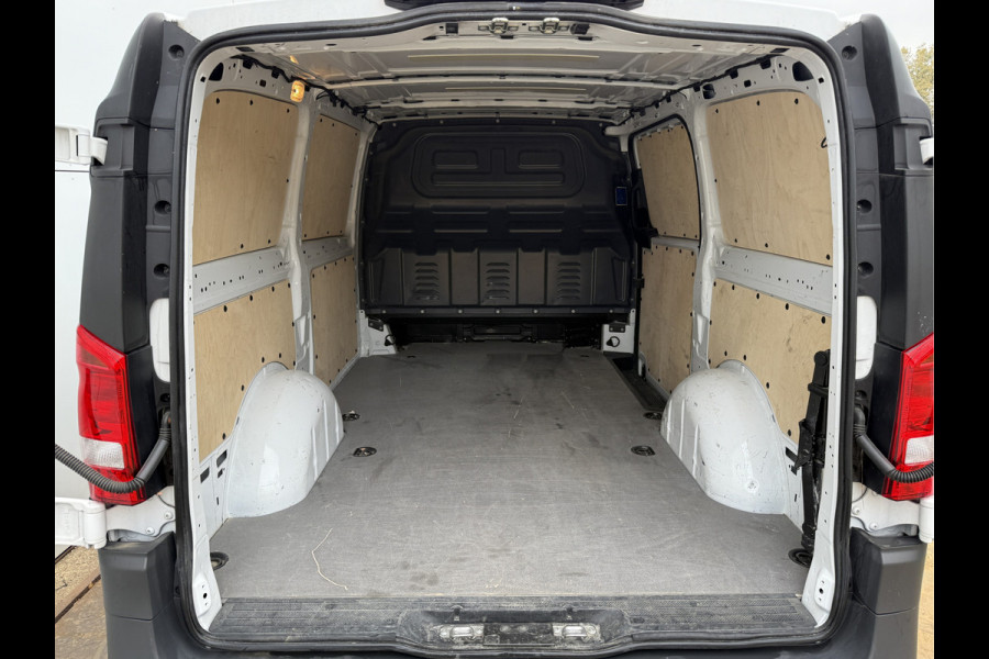 Mercedes-Benz Vito 116 1.9 CDI Automaat L2H1 LED Airco Carplay Climate Control Parkeersensoren voor achter