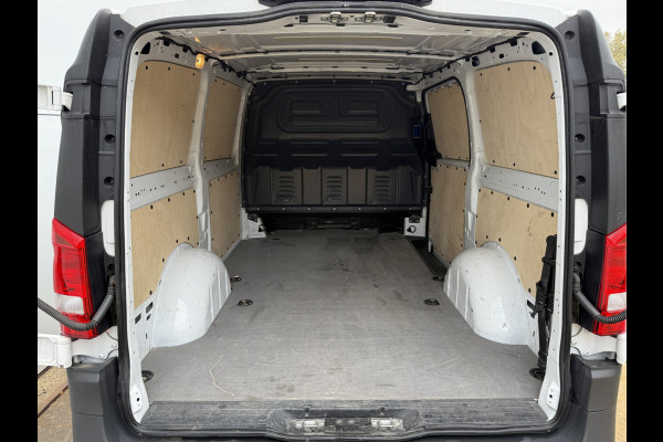 Mercedes-Benz Vito 116 1.9 CDI Automaat L2H1 LED Airco Carplay Climate Control Parkeersensoren voor achter