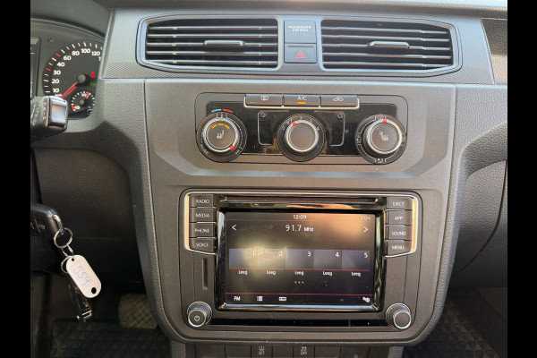 Volkswagen E-Caddy 113PK L2H1 Elektrisch Caddy ABT Maxi 37,3kWh 159km WLTP Trekhaak Airco Stoelverwarming Parkeersensoren Achter