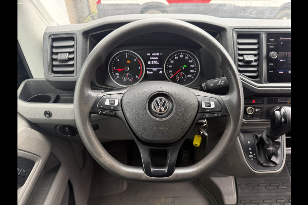 Volkswagen Crafter 2.0 TDI 140PK Automaat L3H3 Airco Cruise Control Elektrische Schuifdeur Trekhaak Camera Carplay Parkeersensoren voor achter