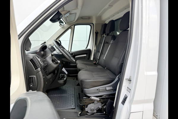 Peugeot Boxer 2.2 HDI 165PK Laadklep LED Cruise Control Climate Control Carplay Camera Standkachel Koffer Bakwagen Meubelbak