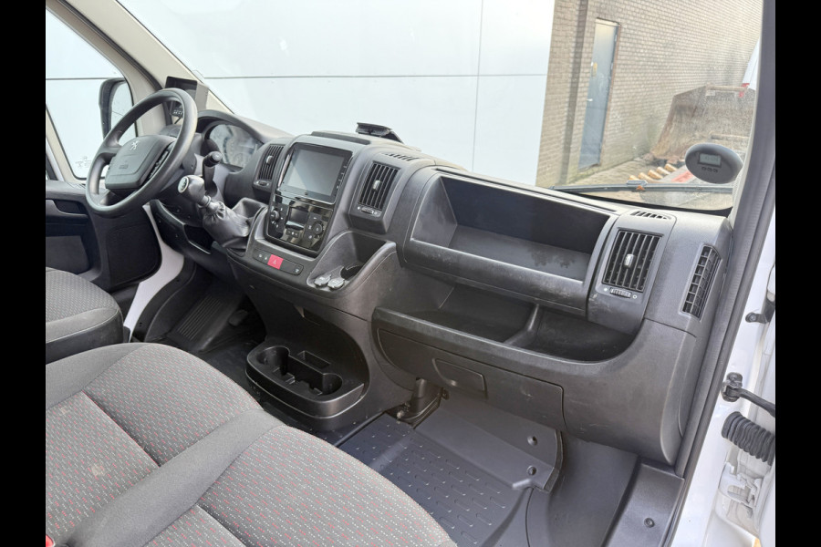 Peugeot Boxer 2.2 HDI 165PK Laadklep LED Cruise Control Climate Control Carplay Camera Standkachel Koffer Bakwagen Meubelbak