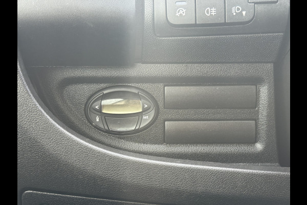 Peugeot Boxer 2.2 HDI 165PK Laadklep LED Cruise Control Climate Control Carplay Camera Standkachel Koffer Bakwagen Meubelbak