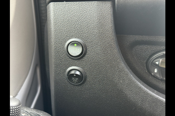 Peugeot Boxer 2.2 HDI 165PK Laadklep LED Cruise Control Climate Control Carplay Camera Standkachel Koffer Bakwagen Meubelbak