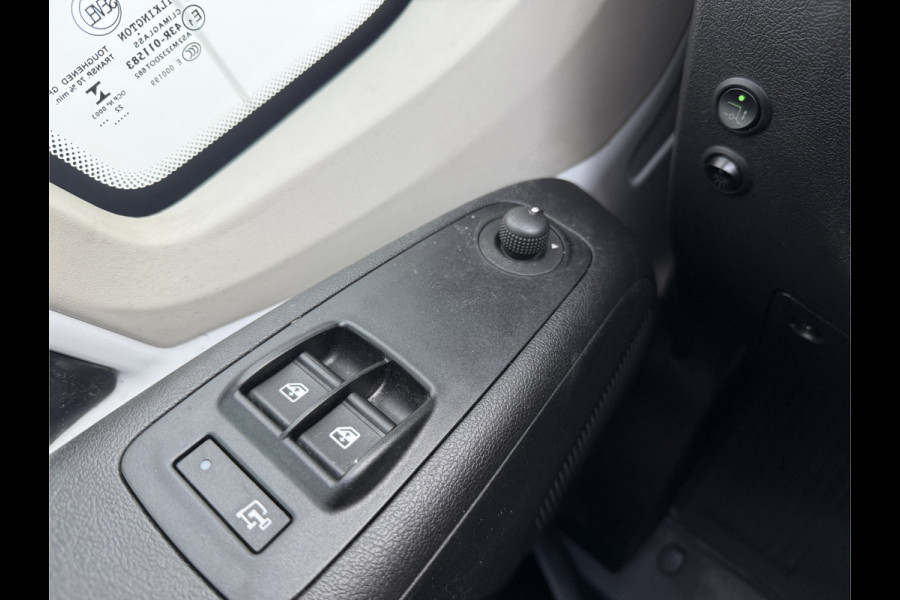 Peugeot Boxer 2.2 HDI 165PK Laadklep LED Cruise Control Climate Control Carplay Camera Standkachel Koffer Bakwagen Meubelbak