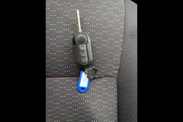 Peugeot Boxer 2.2 HDI 165PK Laadklep LED Cruise Control Climate Control Carplay Camera Standkachel Koffer Bakwagen Meubelbak