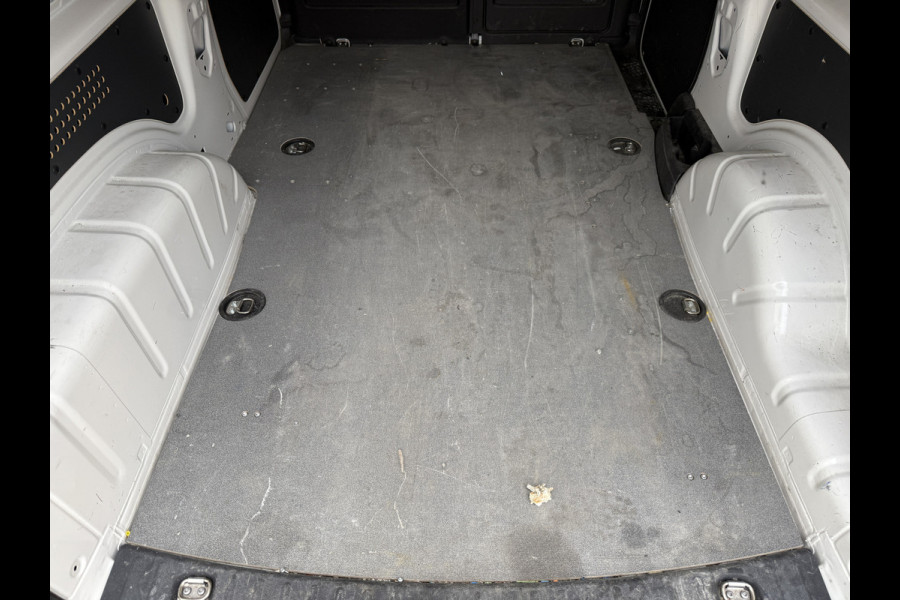 Volkswagen E-Caddy 113PK L2H1 Elektrisch Caddy ABT Maxi 37,3kWh 159km WLTP Trekhaak Airco Stoelverwarming Parkeersensoren Achter