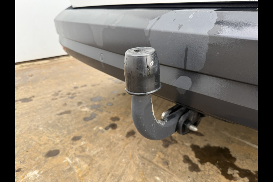 Volkswagen E-Caddy 113PK L2H1 Elektrisch Caddy ABT Maxi 37,3kWh 159km WLTP Trekhaak Airco Stoelverwarming Parkeersensoren Achter