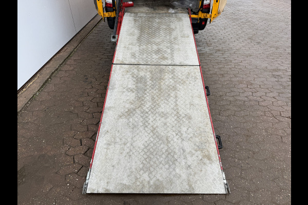 Iveco Daily 35S16 2.3 Automaat L2H2 Oprijplaat Trekhaak Climate Control Cruise Control Lucht Geveerde Stoel