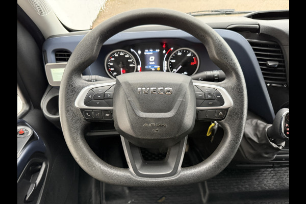 Iveco Daily 35S16 2.3 Automaat L2H2 Oprijplaat Trekhaak Climate Control Cruise Control Lucht Geveerde Stoel