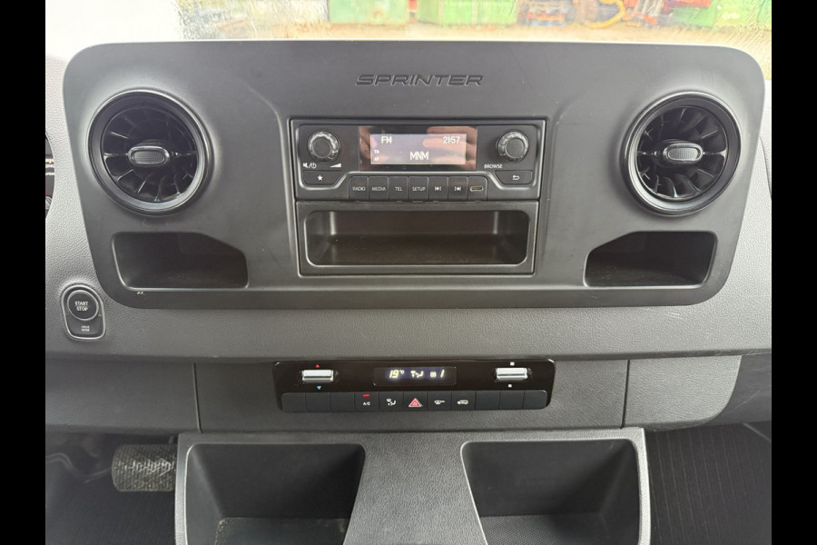 Mercedes-Benz eSprinter 312 ALL-IN PRIJS 93.2% (SOH) L2H2 55kWh 168km WLTP 80kw Snelladen Climate Control Camera Stoelverwarming Laadkabel