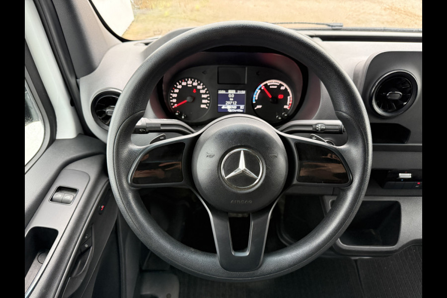 Mercedes-Benz eSprinter 312 ALL-IN PRIJS 93.2% (SOH) L2H2 55kWh 168km WLTP 80kw Snelladen Climate Control Camera Stoelverwarming Laadkabel