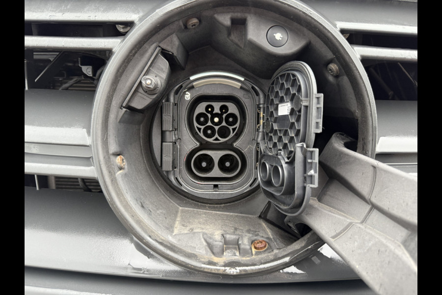 Mercedes-Benz eSprinter 312 ALL-IN PRIJS 93.2% (SOH) L2H2 55kWh 168km WLTP 80kw Snelladen Climate Control Camera Stoelverwarming Laadkabel