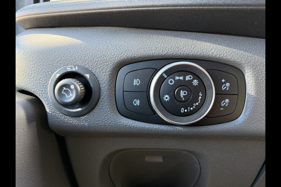 Ford Transit 350 2.0 TDCI 170PK L3H3 Airco Cruise Control Parkeersensoren voor achter