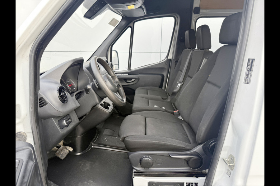 Mercedes-Benz Sprinter 314 2.2 CDI Automaat L2H2 LED Dubbele Cabine Cruise Control Climate Control Carplay Camera Trekhaak 7 Stoelen