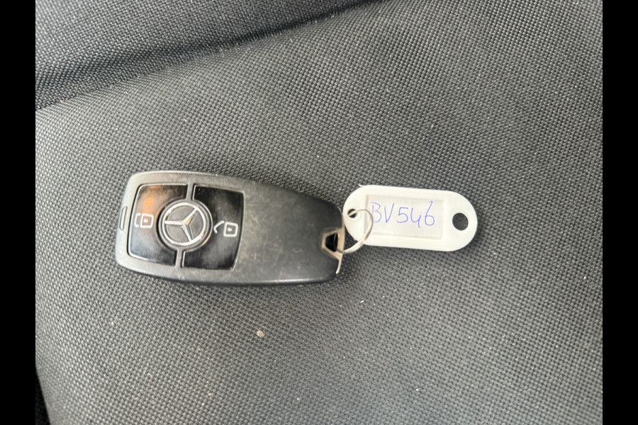 Mercedes-Benz Sprinter 314 2.2 CDI Automaat L2H2 LED Dubbele Cabine Cruise Control Climate Control Carplay Camera Trekhaak 7 Stoelen