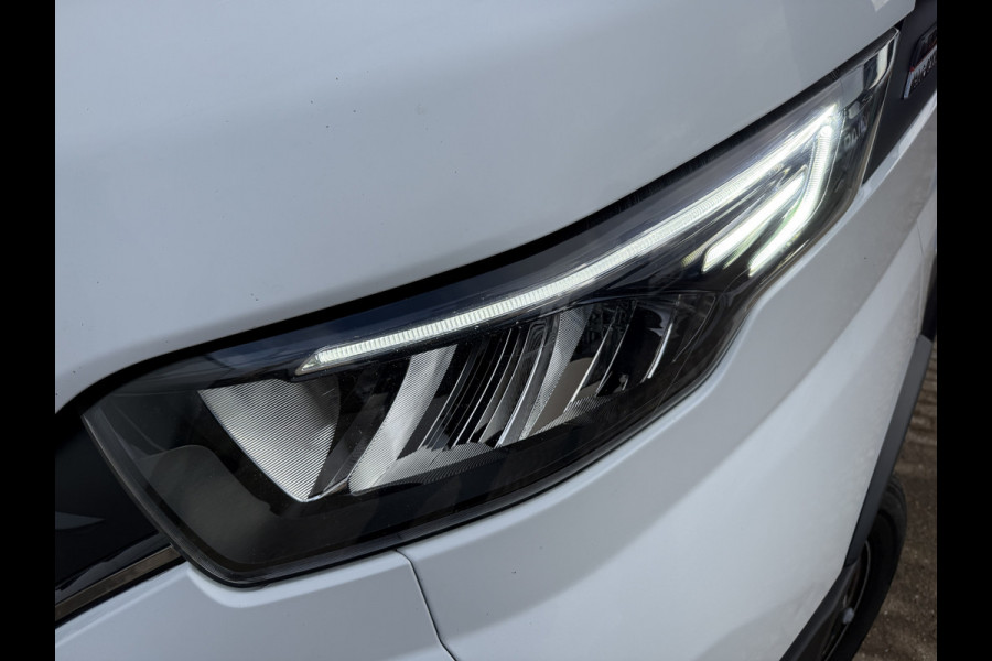 Iveco Daily 35S18 3.0 Automaat Laadklep LED Climate Bakwagen Meubelbak Koffer Control Adaptieve Cruise Control Standkachel Camera Navigatie