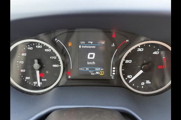 Iveco Daily 35S18 3.0 Automaat Laadklep LED Climate Bakwagen Meubelbak Koffer Control Adaptieve Cruise Control Standkachel Camera Navigatie