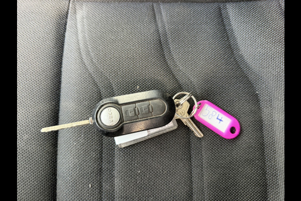 Iveco Daily 35S18 3.0 Automaat Laadklep LED Climate Bakwagen Meubelbak Koffer Control Adaptieve Cruise Control Standkachel Camera Navigatie