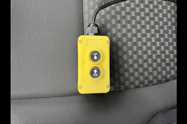 Ford E-Transit 68 KWH Kipper Elektrisch  334KM WLTP Snelladen Tipper Benne Climate Control Cruise Control Apple Carplay Stoelverwarming Navigatie Camera