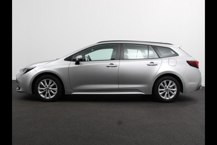 Toyota Corolla Touring Sports Automaat Hybrid 140 Active | DEMO ! | Navigatie | Apple Carplay/Android Auto | Climate Control | Cruise Control Adaptive | 17"Lichtmetalen velgen | Camera