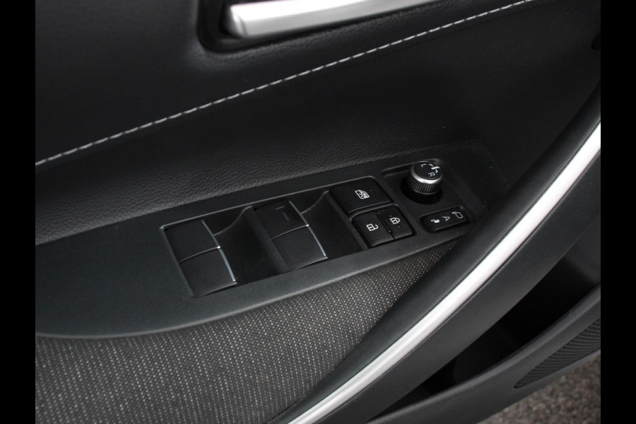 Toyota Corolla Touring Sports Automaat Hybrid 140 Active | DEMO ! | Navigatie | Apple Carplay/Android Auto | Climate Control | Cruise Control Adaptive | 17"Lichtmetalen velgen | Camera