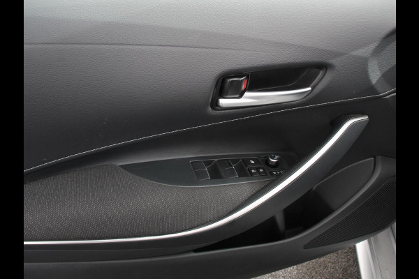 Toyota Corolla Touring Sports Automaat Hybrid 140 Active | DEMO ! | Navigatie | Apple Carplay/Android Auto | Climate Control | Cruise Control Adaptive | 17"Lichtmetalen velgen | Camera